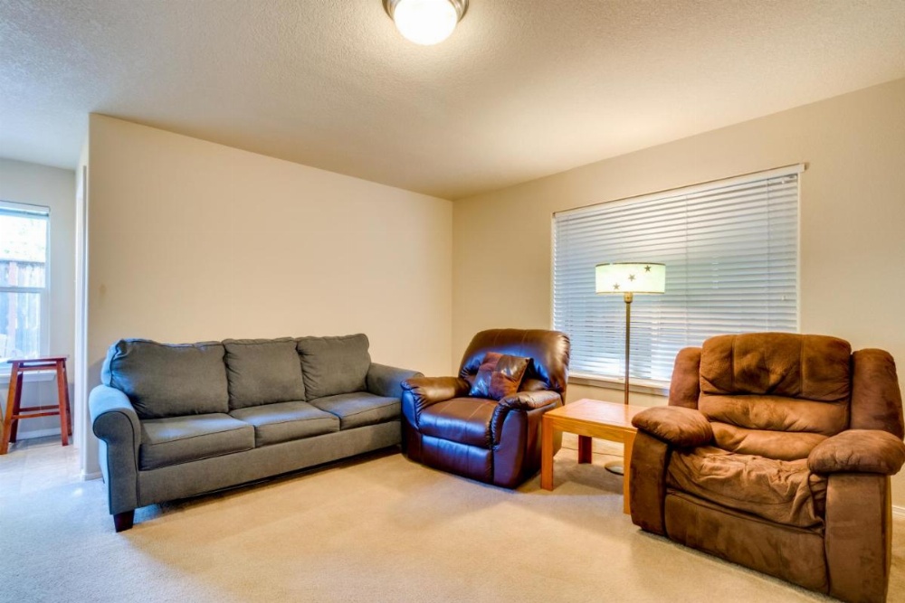 Creekside Paradise Image 16