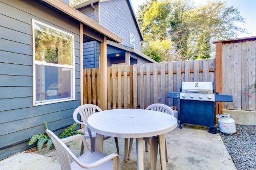 Creekside Paradise image 18