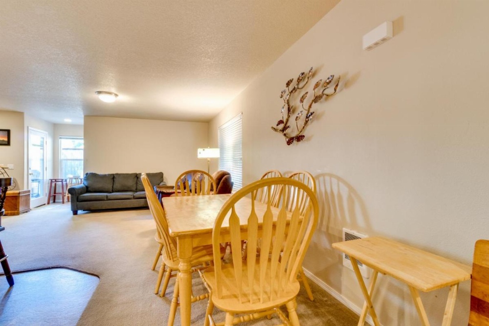 Creekside Paradise Image 21